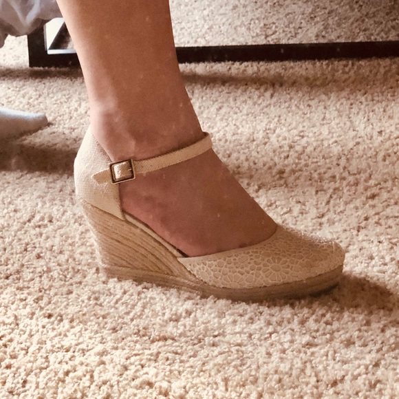cream wedges closed toe
